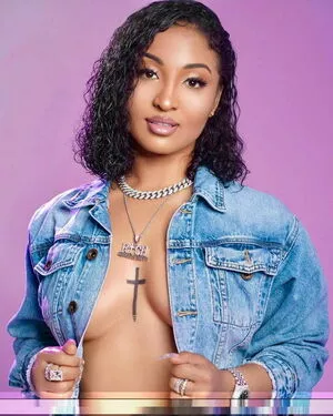 Shenseea nude photo #0197