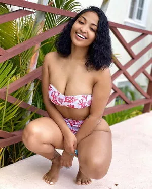 Shenseea nude photo #0198