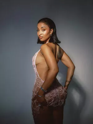 Shenseea nude photo #0203