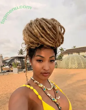 Shenseea nude photo #0282