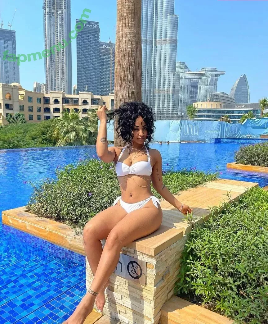 Shenseea nude photo #0003 (Shenseea)