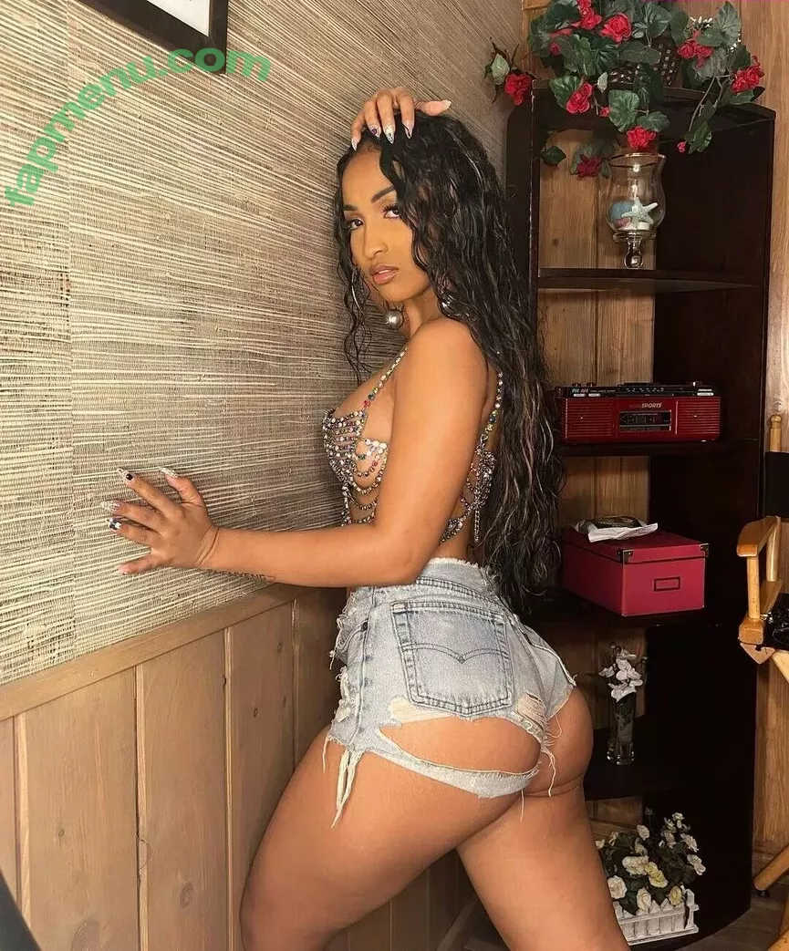 Shenseea nude photo #0012 (Shenseea)