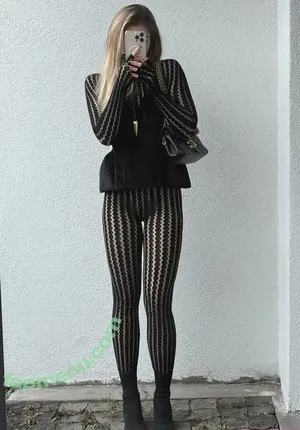 shepeeress / shepressure nude photo #0012