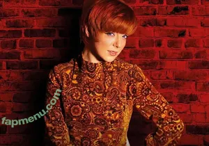 Sheridan Smith / sheff-beast / sheridansmithster nude photo #0016