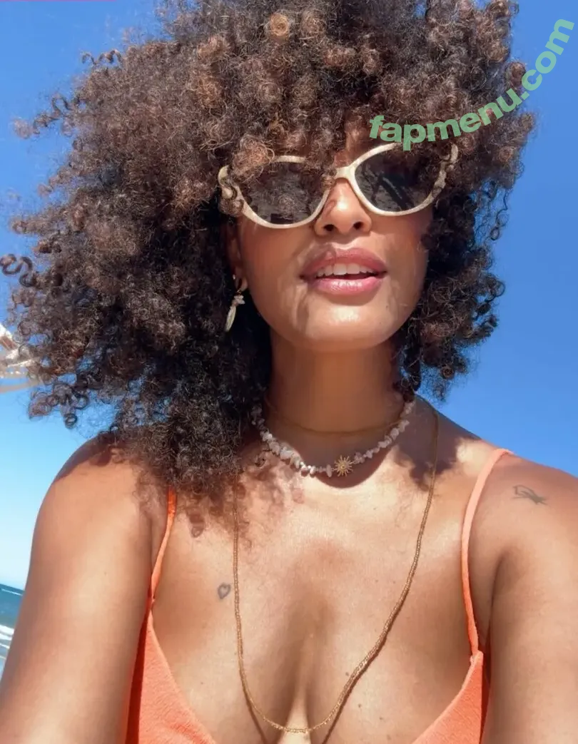 Sheron Menezes nude photo #0213 (sheronmenezzes)