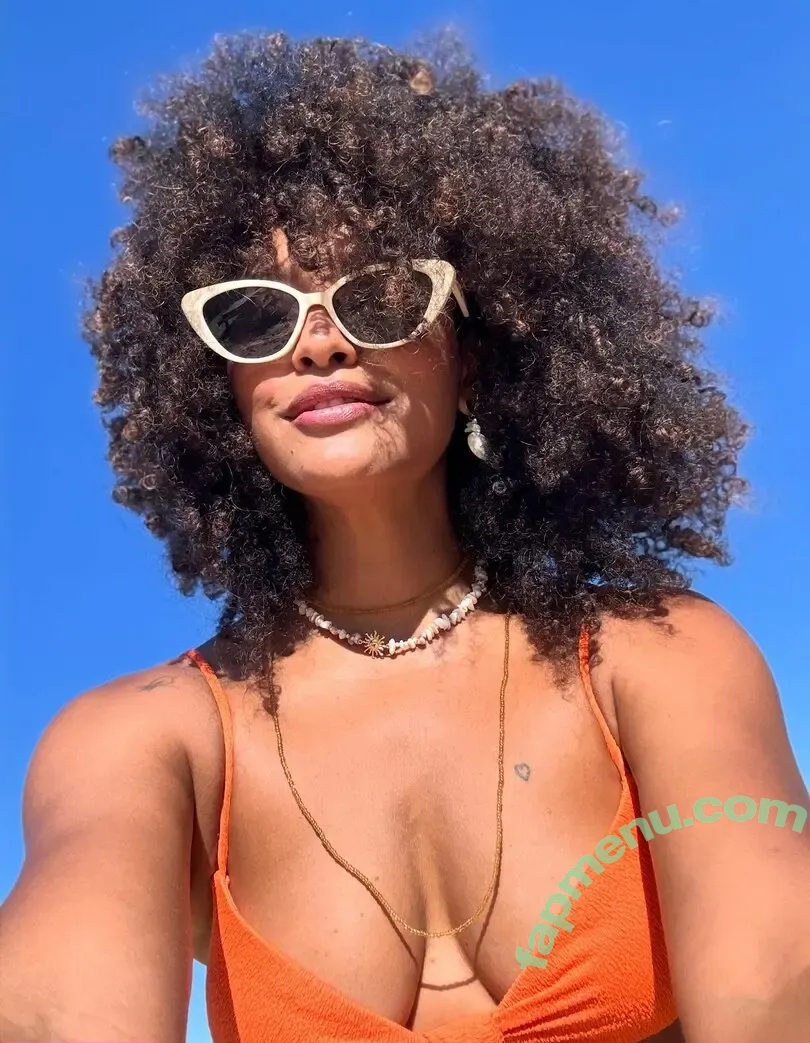 Sheron Menezes nude photo #0215 (sheronmenezzes)