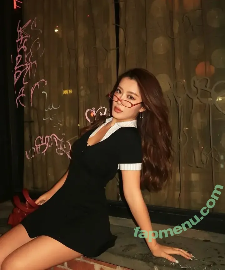 sherryyy_xia nude photo #0129 (sherryyy_xia)