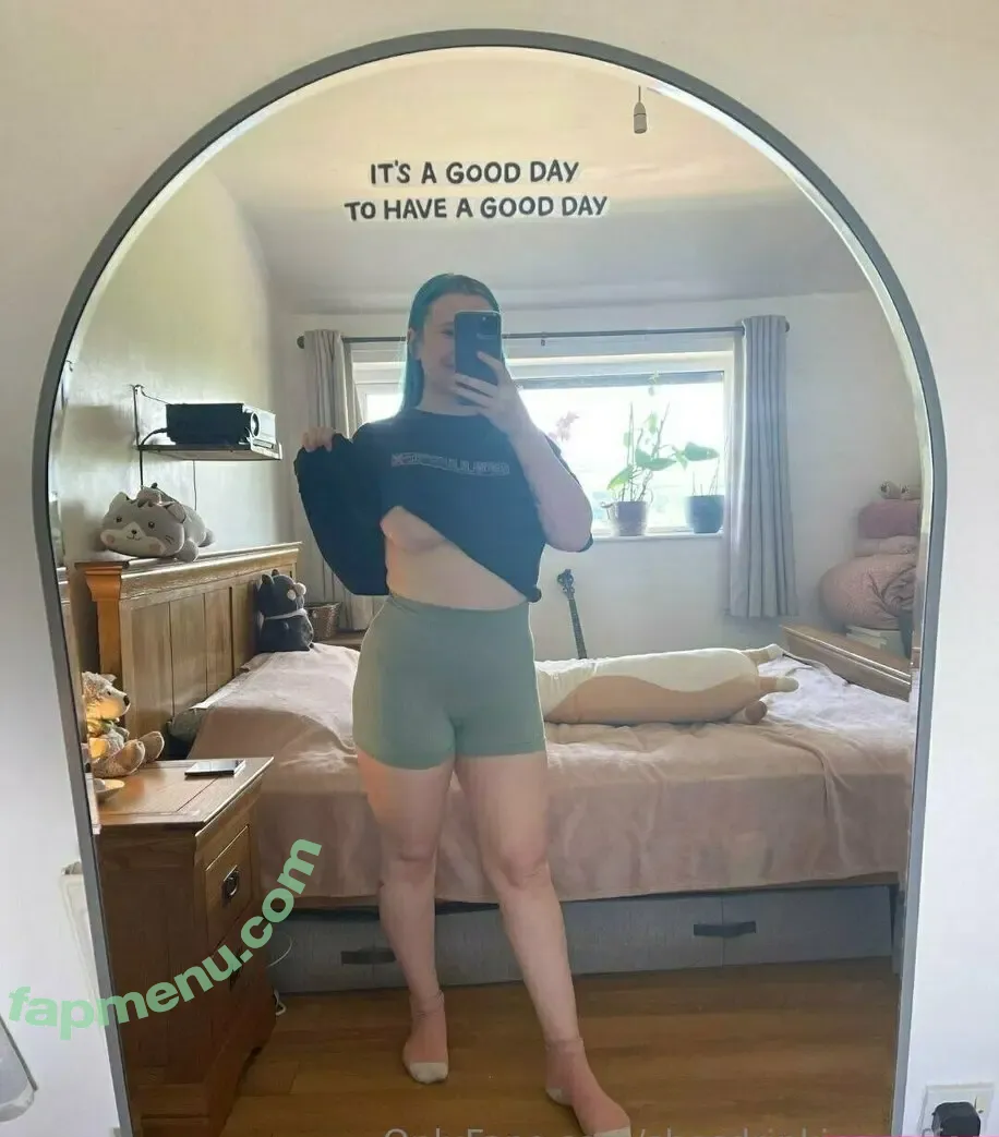 shesdrinkingcoffee nude photo #0082 (shesdrinkingcoffee)