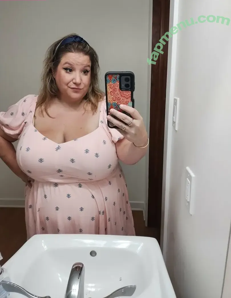 Sheseemslegit nude photo #0006 (she_seams_legit)