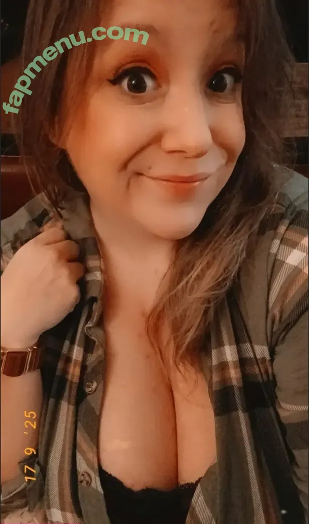 Sheseemslegit nude photo #0022 (she_seams_legit)