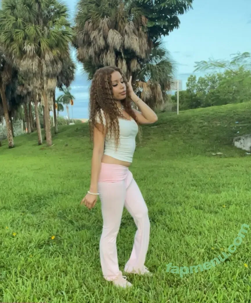 Shibuya Bambi / queenpuppy777 / alienrapperqueen / shibuyabambi nude photo #0017 (Shibuya Bambi / alienrapperqueen)