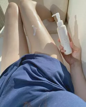 Shibuya Yuri / SHIBUYA_YURI nude photo #0007