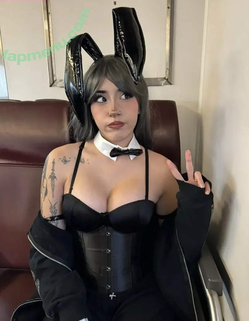 Shilynn Velez nude photo #0101 (deftmoon / shilynnvelez)