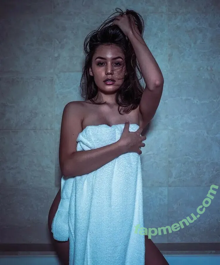 Shina Novalinga nude photo #0052 (Shina Nova / shinanova)