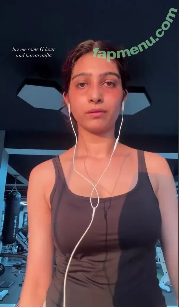 Shine Kaur nude photo #0021 (dinky / shy_innn)