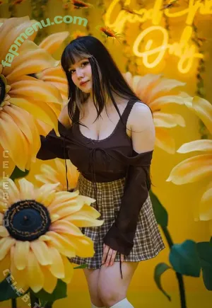 Shini Waifu / shini_waifu / shiniwaifu nude photo #0130