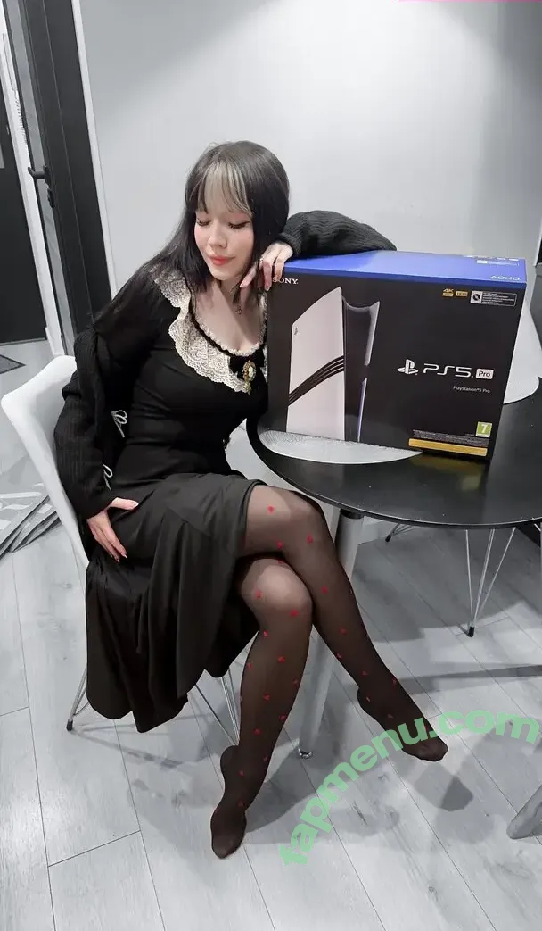 Shini Waifu nude photo #0104 (shini_waifu)