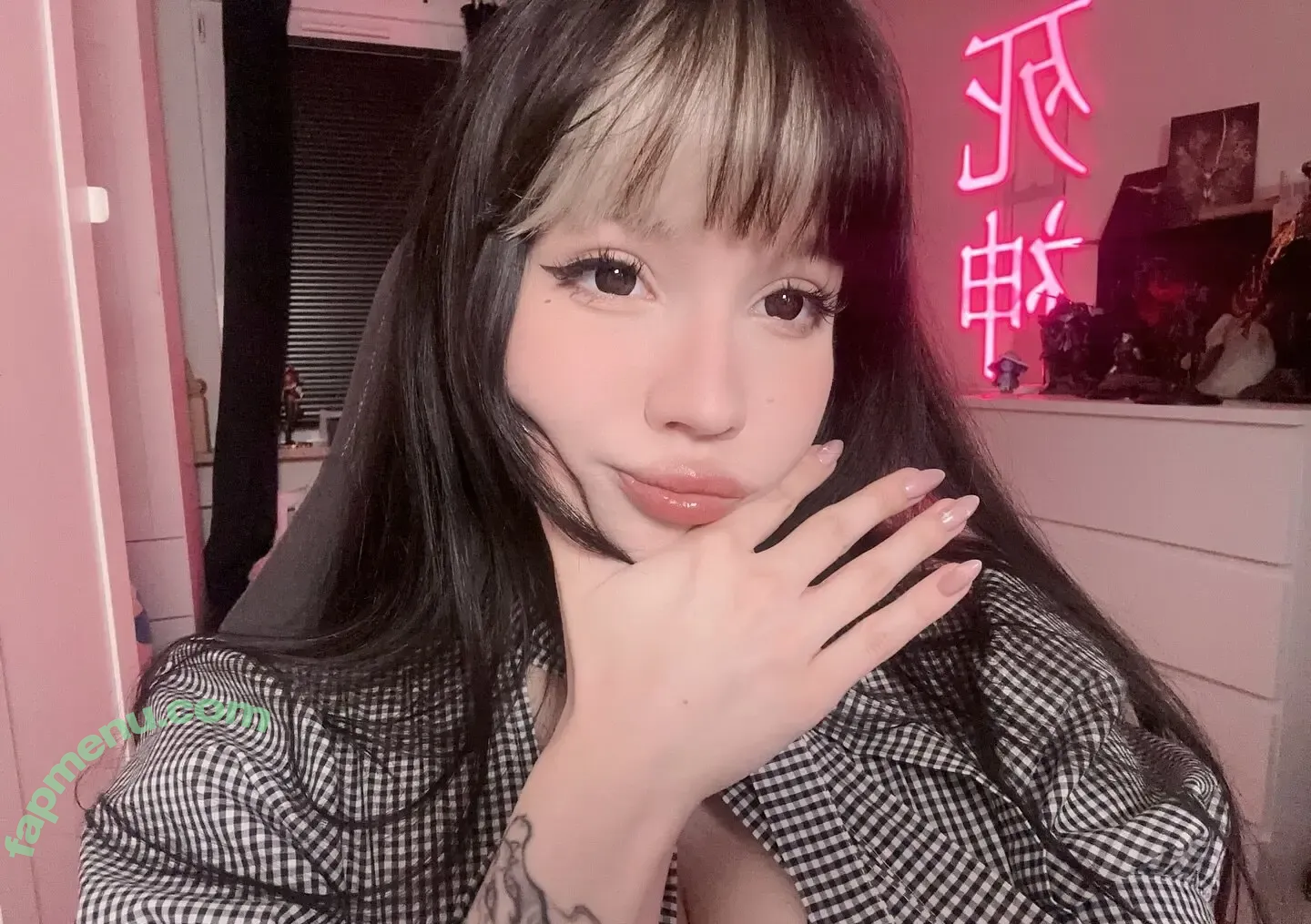 Shini Waifu nude photo #0124 (shini_waifu)