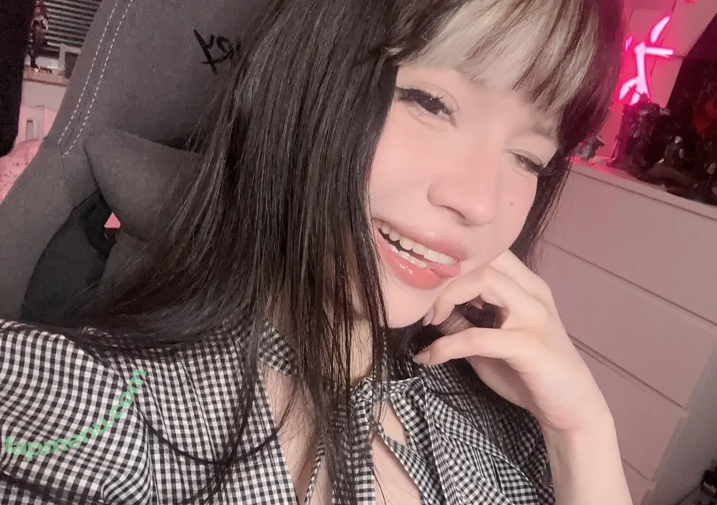 Shini Waifu nude photo #0125 (shini_waifu)