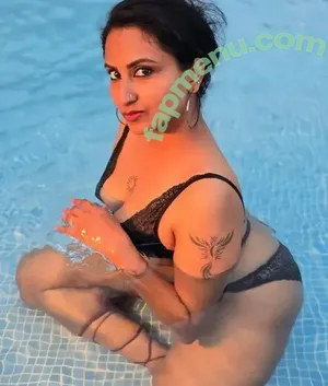 Shinu Syamalan / shinu_syamalan nude photo #0034