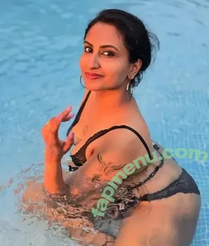 Shinu Syamalan / shinu_syamalan nude photo #0036