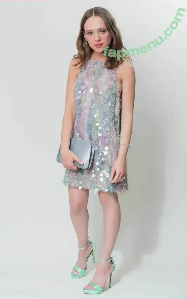 Shira Haas nude photo #0073 (shirahaas)