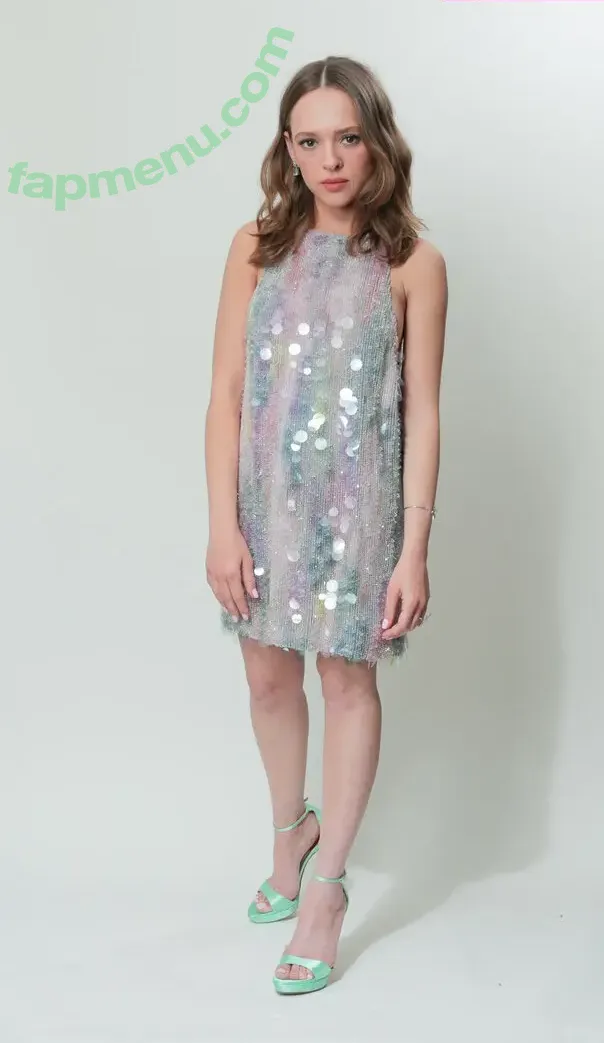 Shira Haas nude photo #0076 (shirahaas)