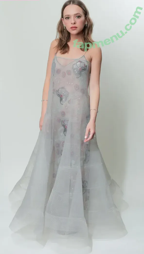 Shira Haas nude photo #0077 (shirahaas)