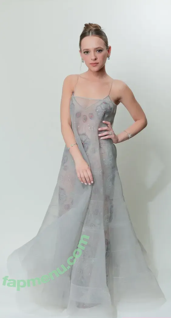 Shira Haas nude photo #0080 (shirahaas)