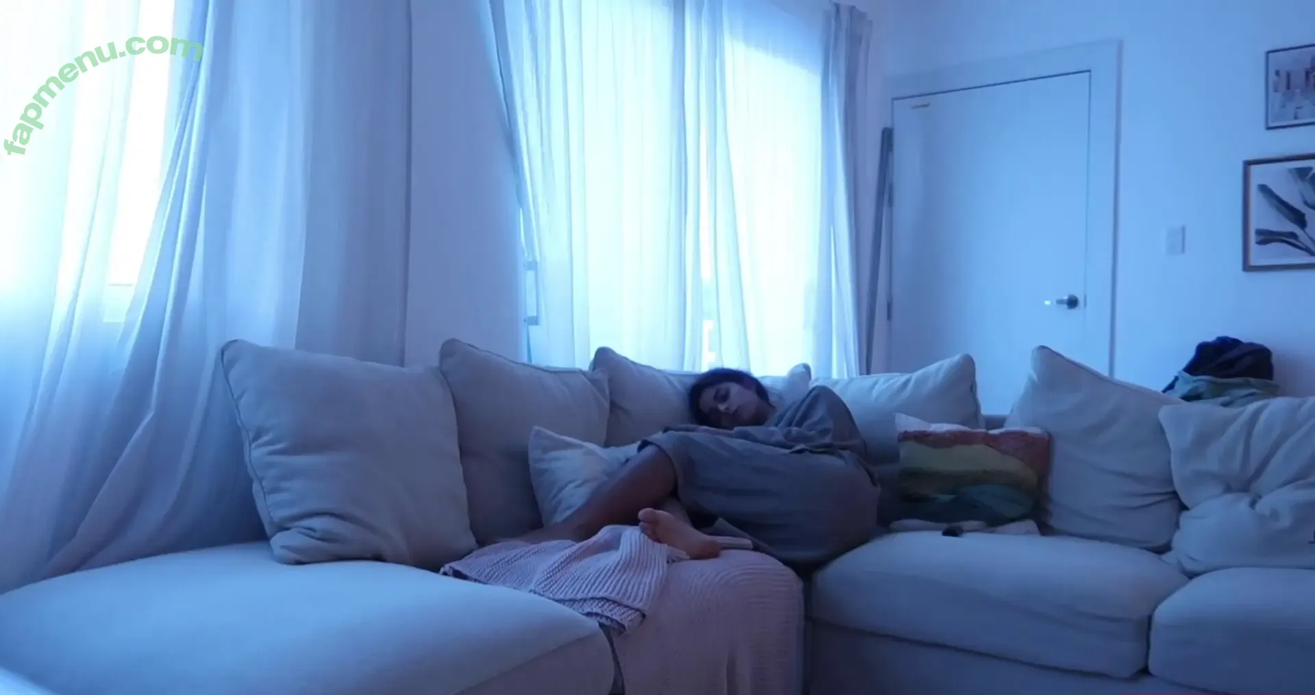 Shirin Azami nude photo #0917 (shirinazamii)