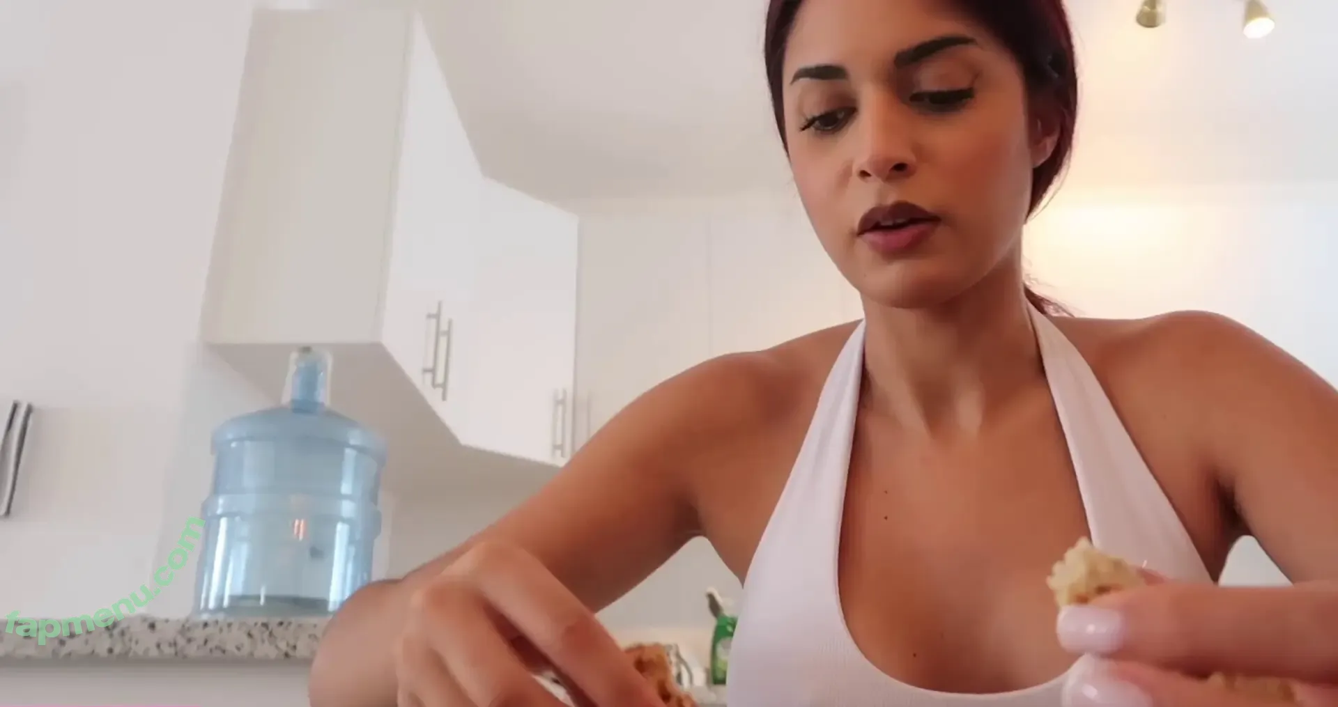 Shirin Azami nude photo #1196 (shirinazamii)