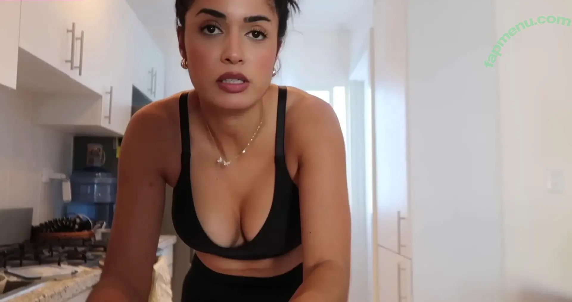 Shirin Azami nude photo #1508 (shirinazamii)