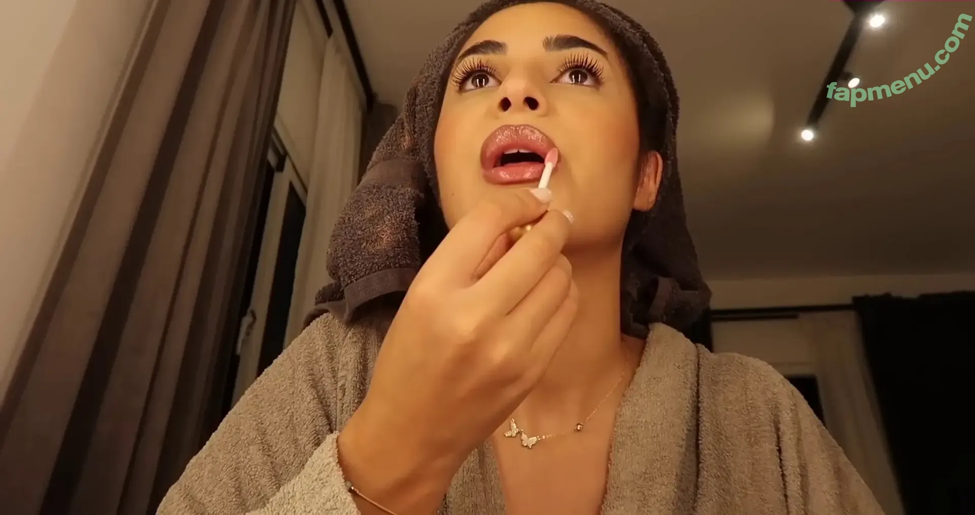 Shirin Azami nude photo #1556 (shirinazamii)