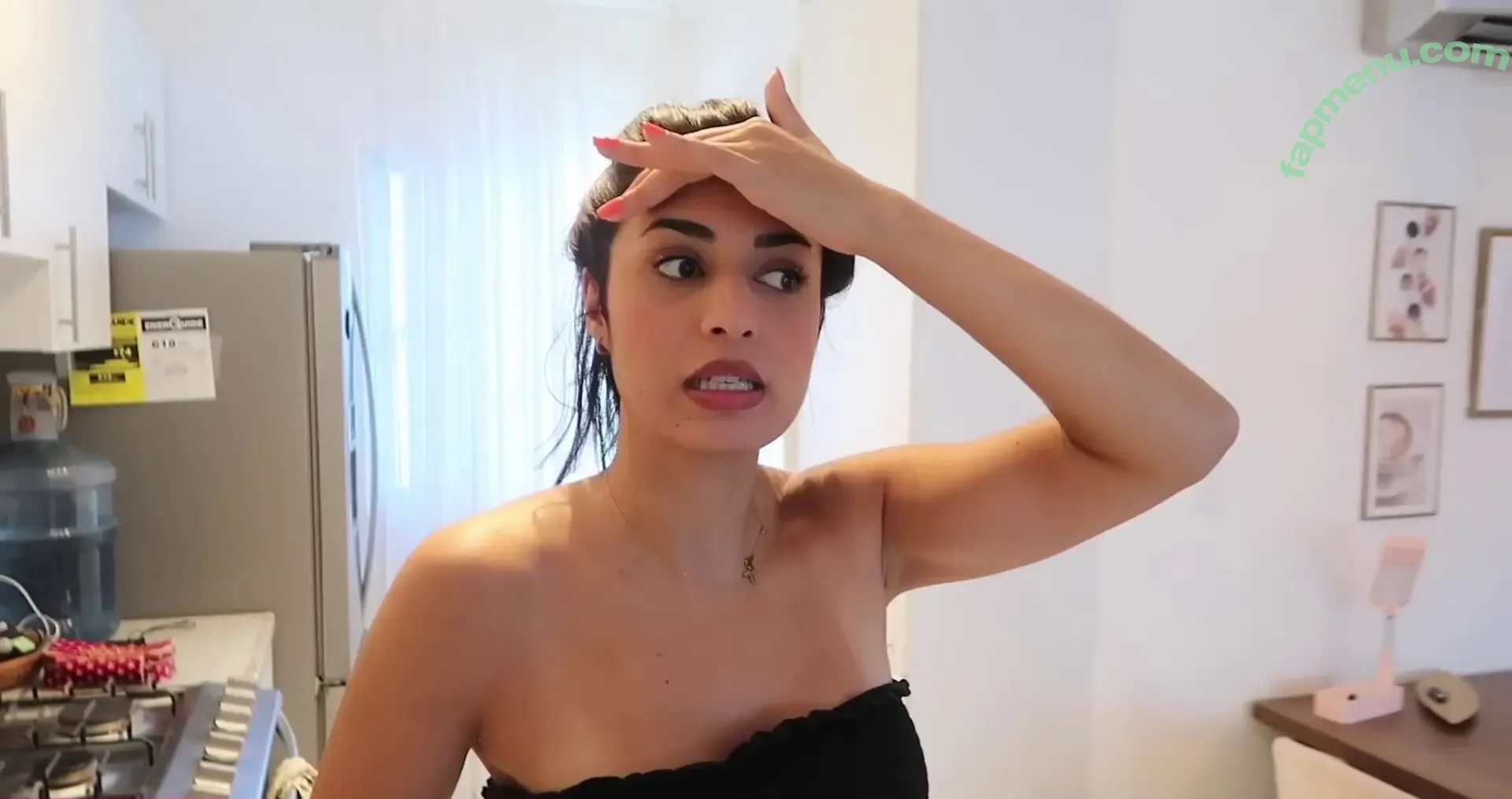 Shirin Azami nude photo #1573 (shirinazamii)