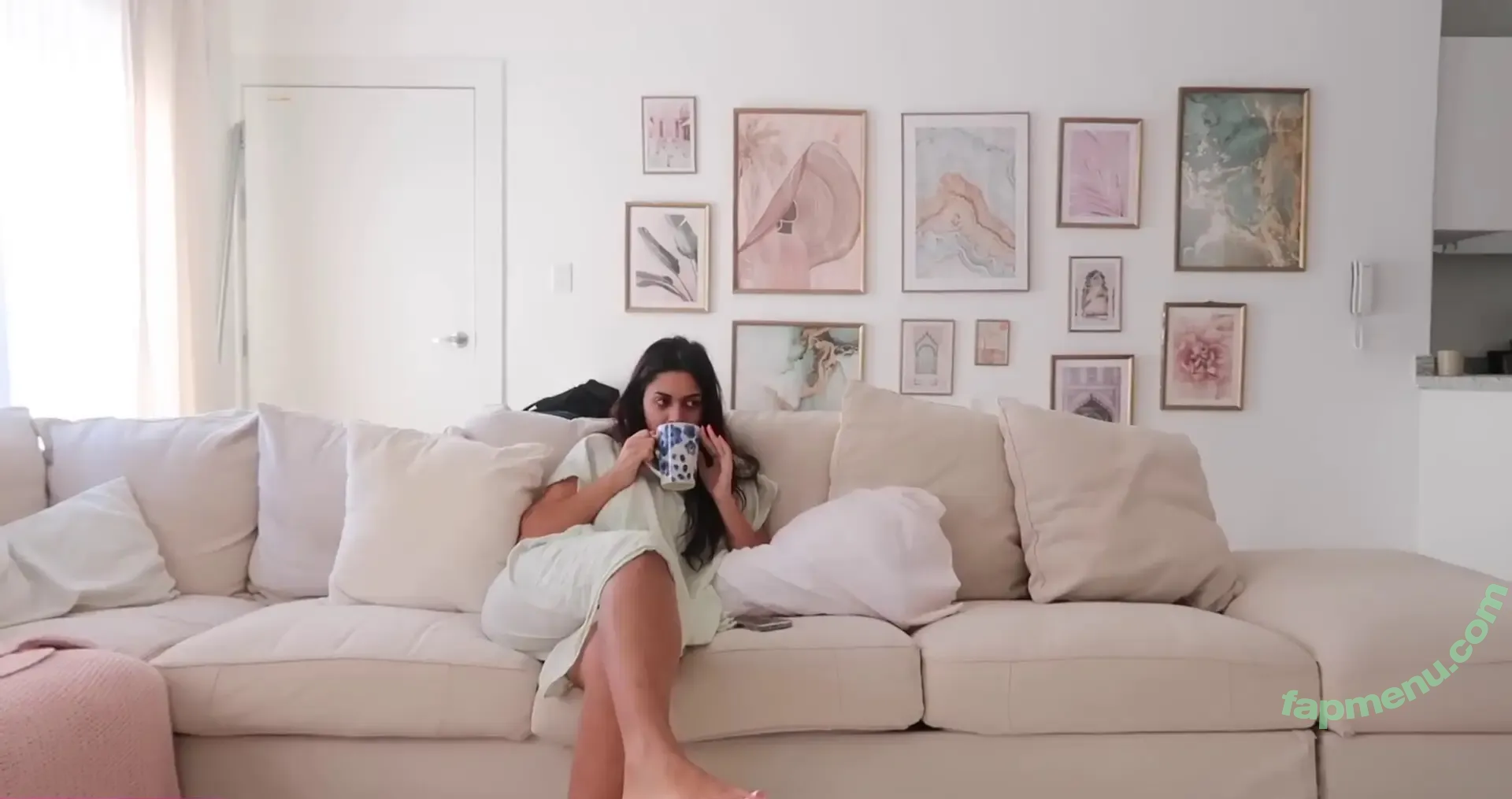 Shirin Azami nude photo #1588 (shirinazamii)