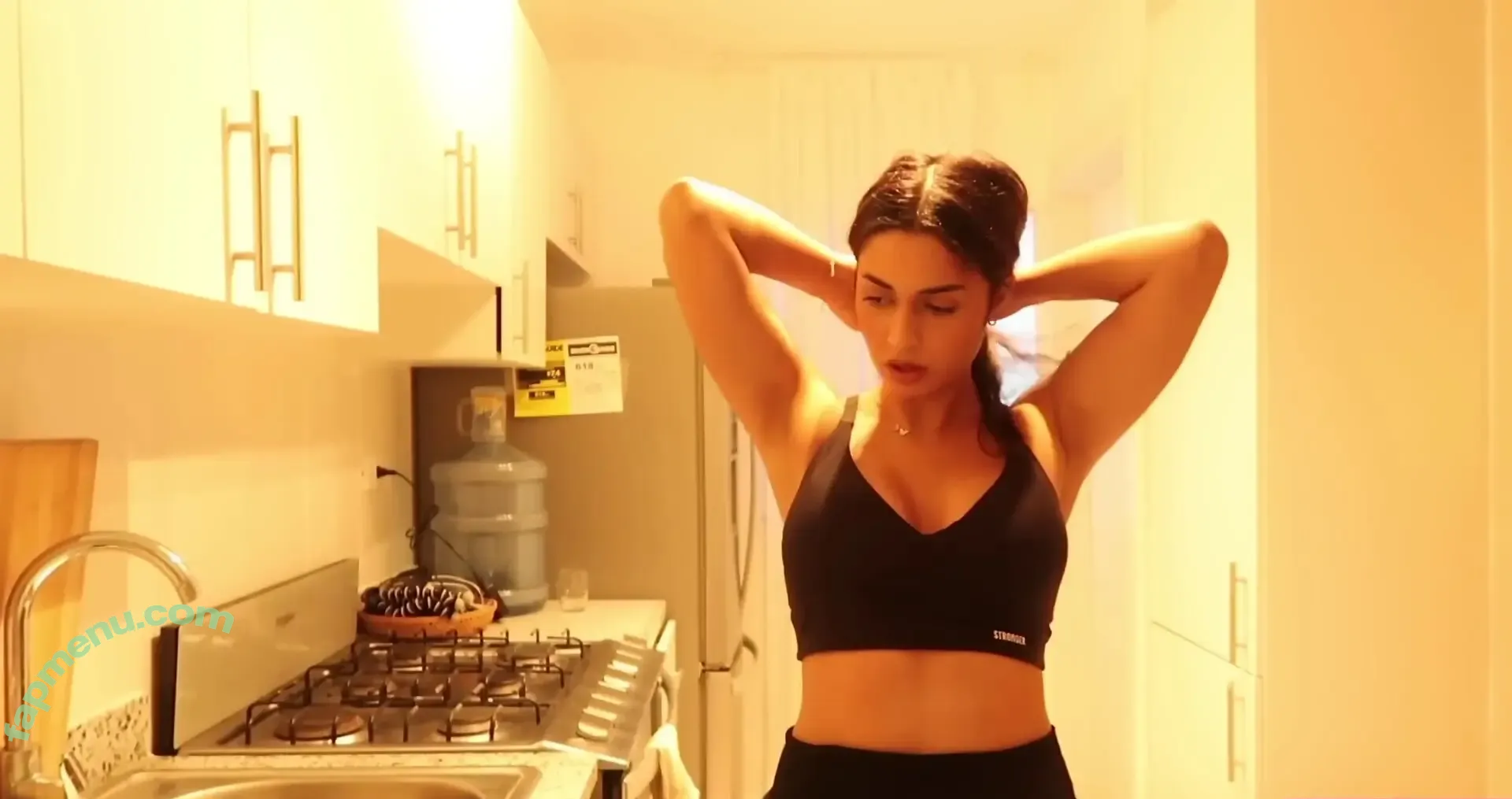 Shirin Azami nude photo #1618 (shirinazamii)