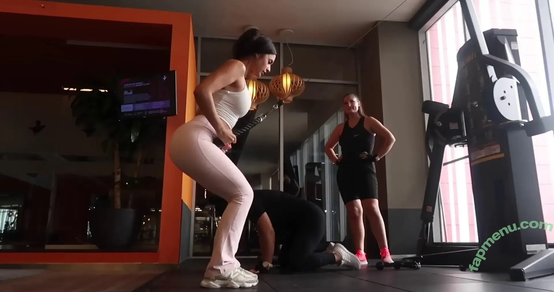 Shirin Azami nude photo #1621 (shirinazamii)