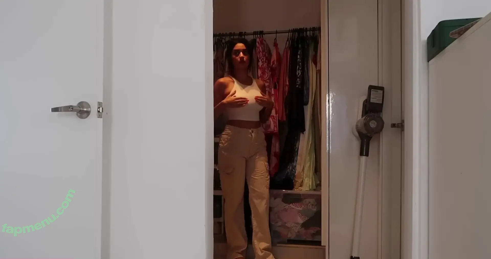 Shirin Azami nude photo #1636 (shirinazamii)