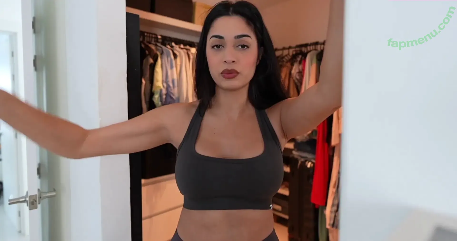 Shirin Azami nude photo #1765 (shirinazamii)