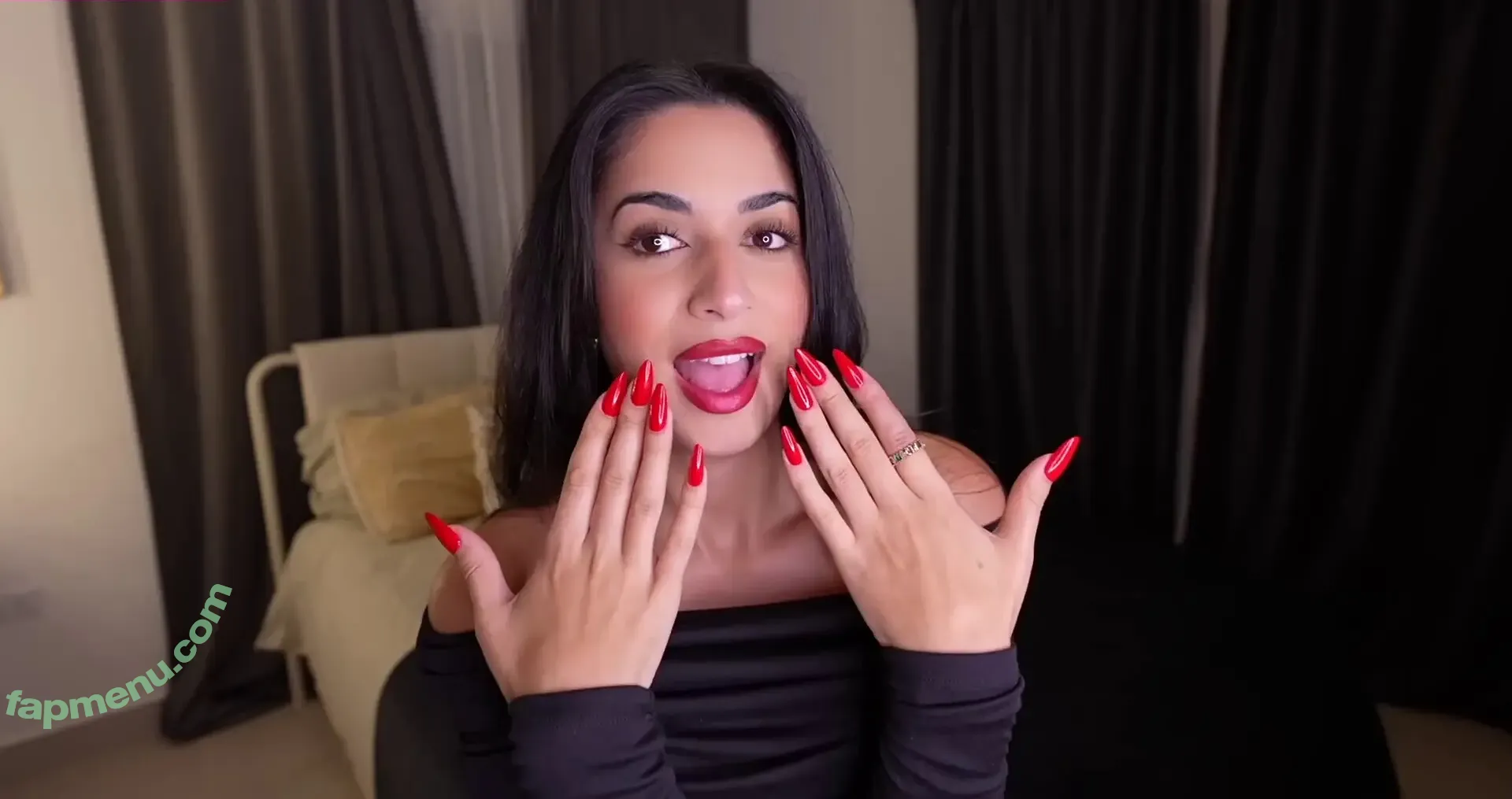 Shirin Azami nude photo #1794 (shirinazamii)