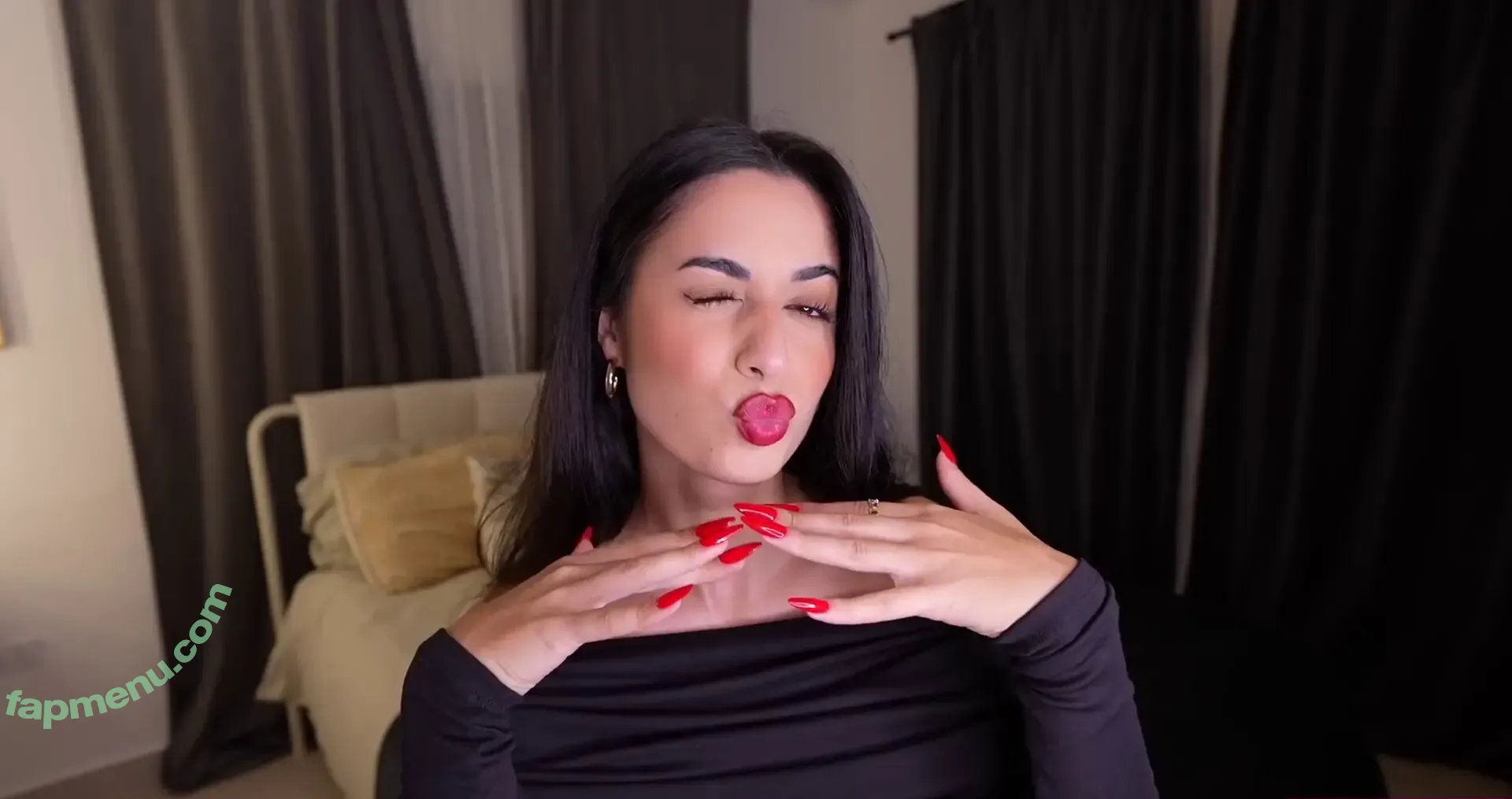 Shirin Azami nude photo #1795 (shirinazamii)