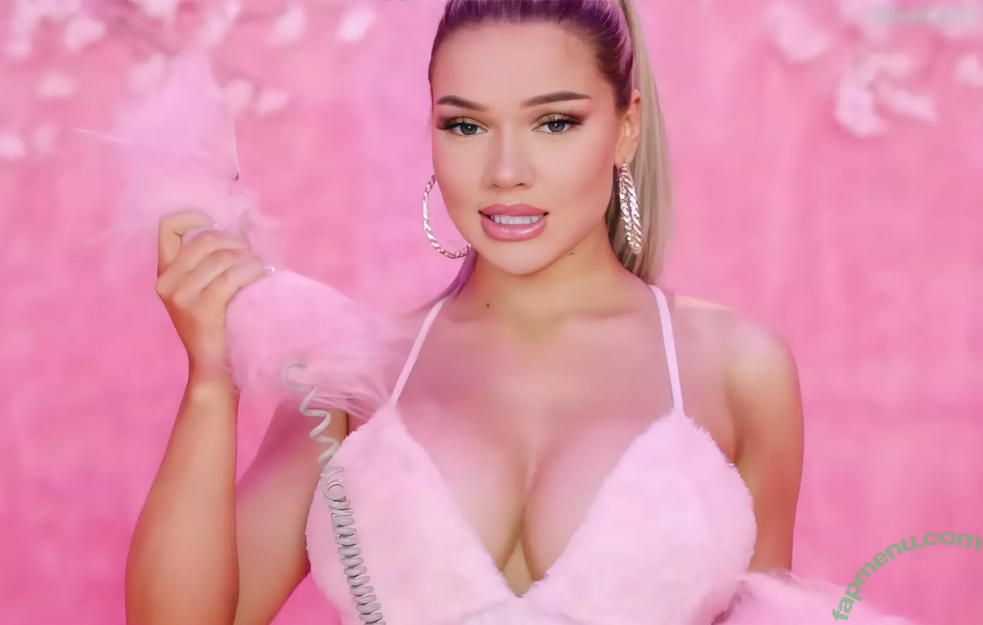 Shirin David nude photo #0431 (shirindavid)
