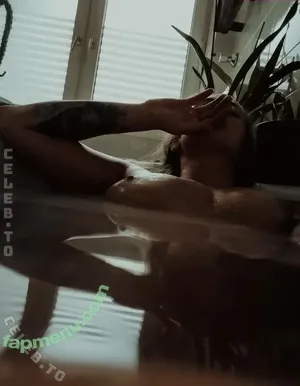 Shirleyxher nude photo #0047