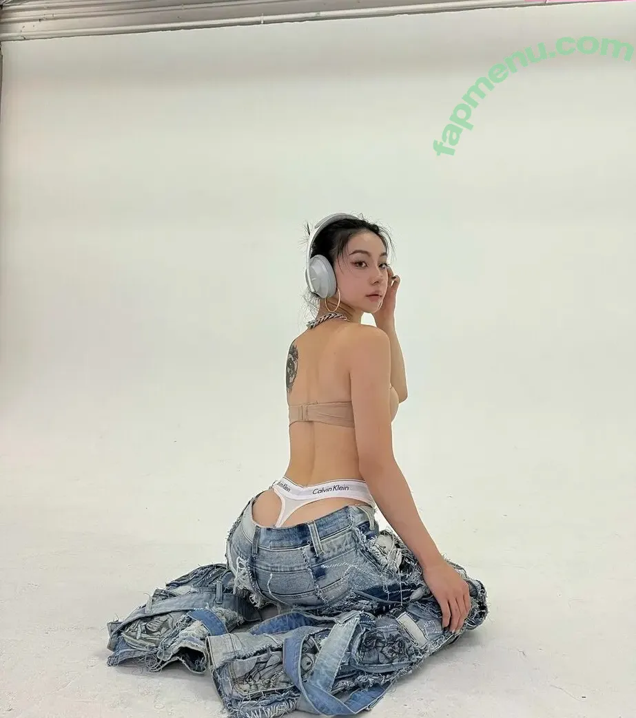shirlizleee nude photo #0003 (shirlizleee)