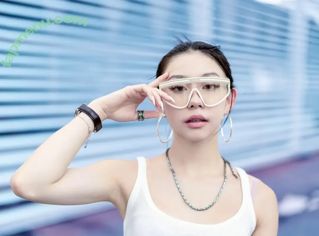 shirlizleee nude photo #0278 (shirlizleee)