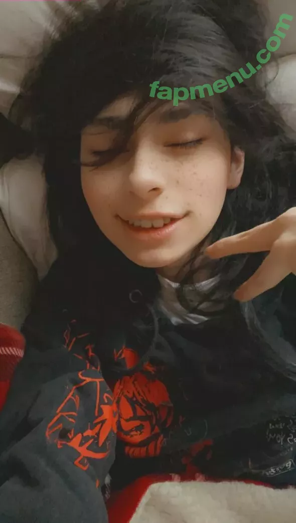 Shiruwu nude photo #0033 (Shiro / Shirowo / _kyshaana_ / _shiruwu_)