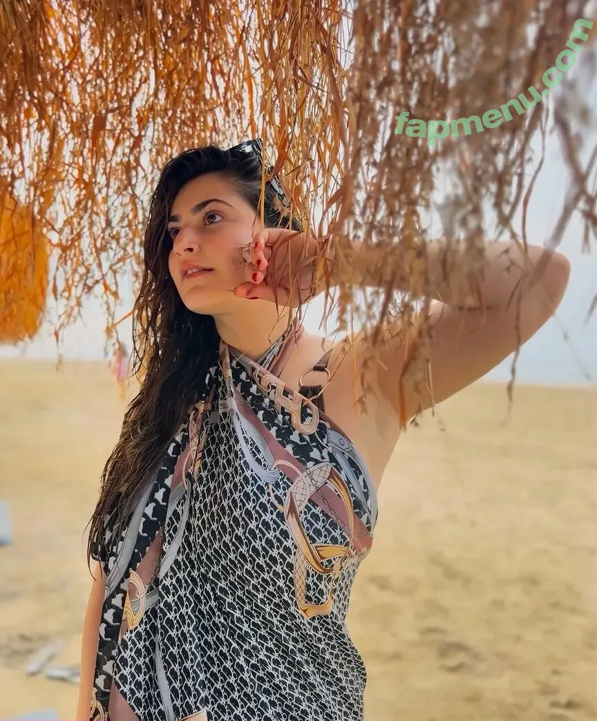Shivaleeka Oberoi nude photo #0033 (shivaleekaoberoi)