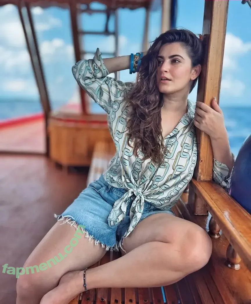 Shivaleeka Oberoi nude photo #0040 (shivaleekaoberoi)