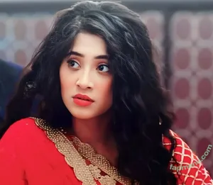 Shivangi Joshi / shivangijoshi18 nude photo #0007