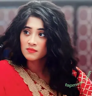Shivangi Joshi / shivangijoshi18 nude photo #0009